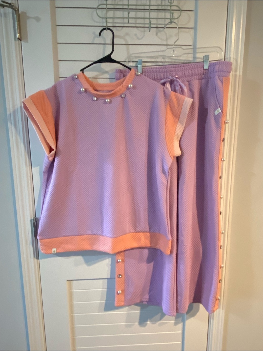 Simply Southern Outfit Set Purple Pink Peach Jewell Pearl Accents Size XL NWT